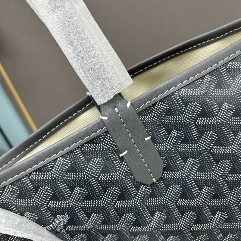 Goyard Shopping Bags